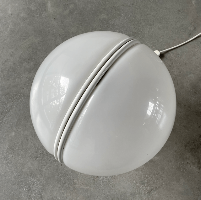 Harvey Guzzini Conchiglia Table Lamp by Luciano Buttura & Luigi Massoni