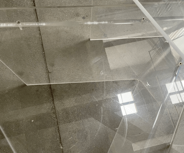 3 tafeltjes plexiglas jaren 60 70