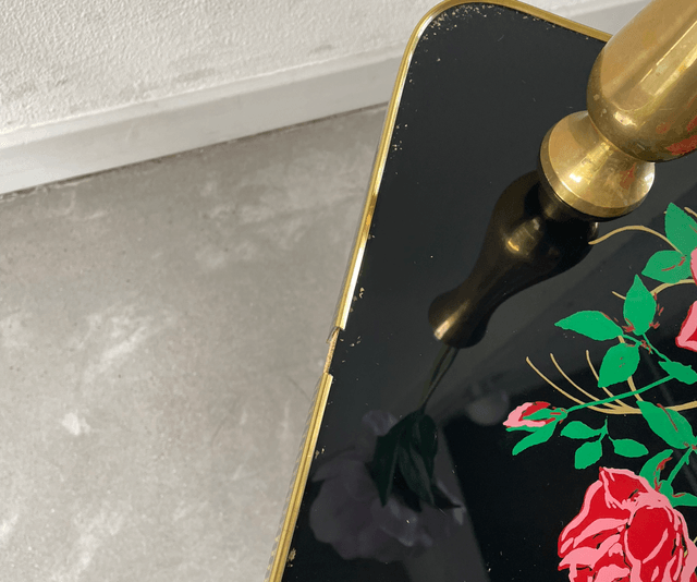 Vintage salontafel met rozen