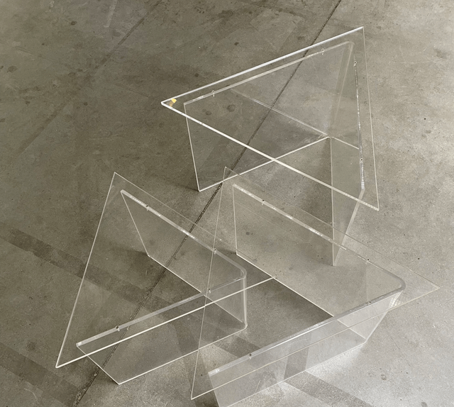 3 tafeltjes plexiglas jaren 60 70