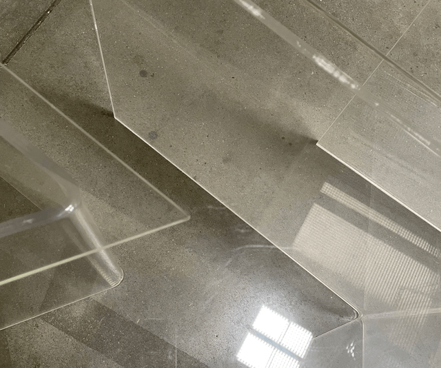 3 tafeltjes plexiglas jaren 60 70