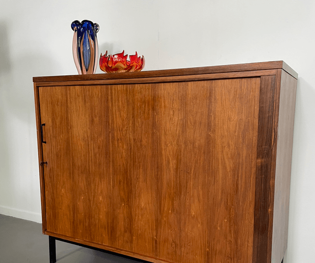 Vintage kast met roldeur 