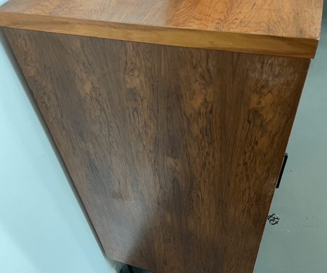 Vintage kast met roldeur 