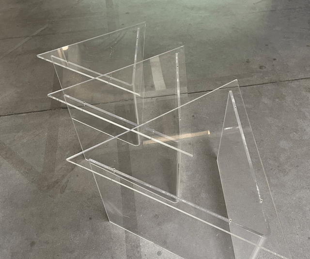 3 tafeltjes plexiglas jaren 60 70
