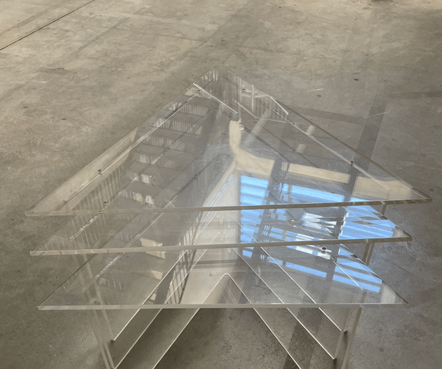 3 tafeltjes plexiglas jaren 60 70