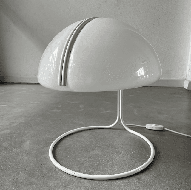 Harvey Guzzini Conchiglia Table Lamp by Luciano Buttura &amp; Luigi Massoni